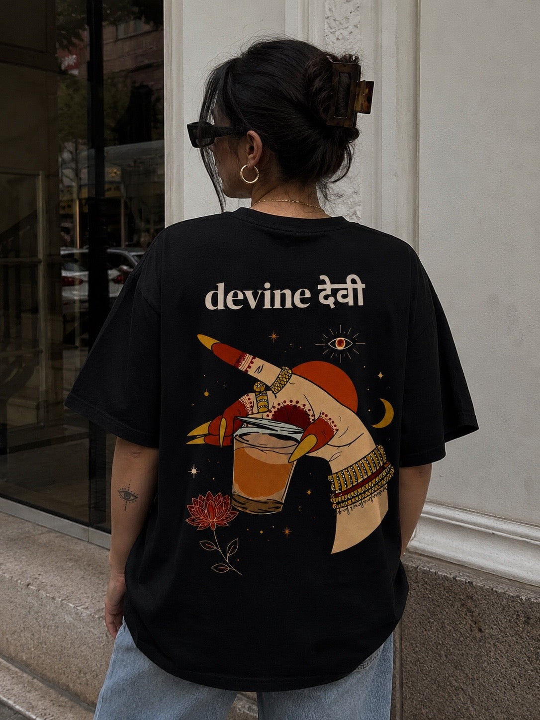 Devi Oversized Standard T-Shirt
